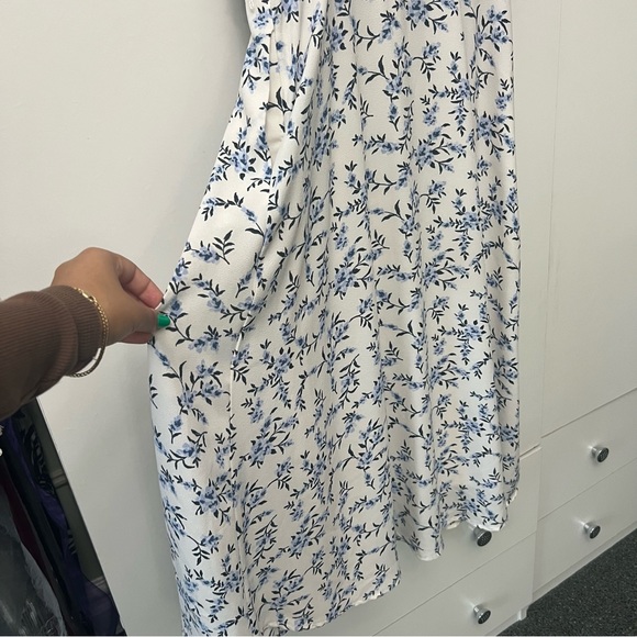 1. SLATE Blue & White Floral Sleeveless Ruffle Midi Modest Dress V-Neck Sz 8 - Picture 6 of 16